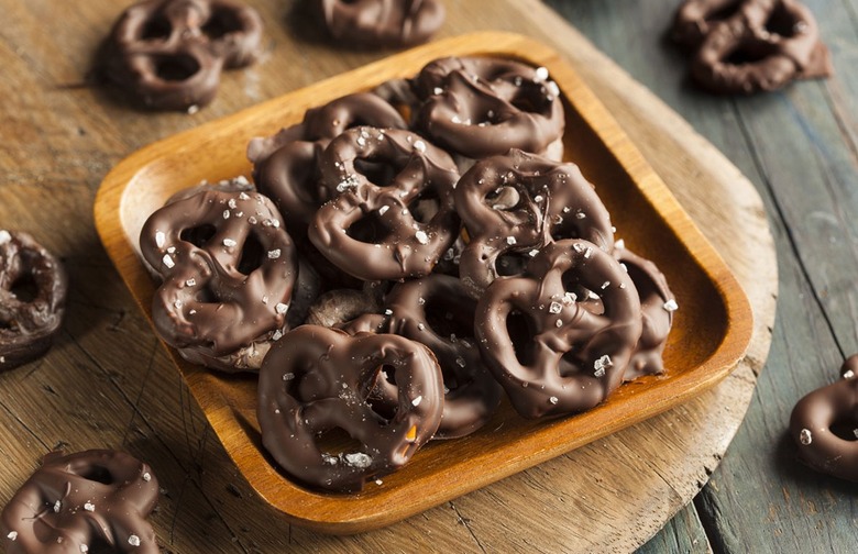 Chocolate-Dipped Pretzels