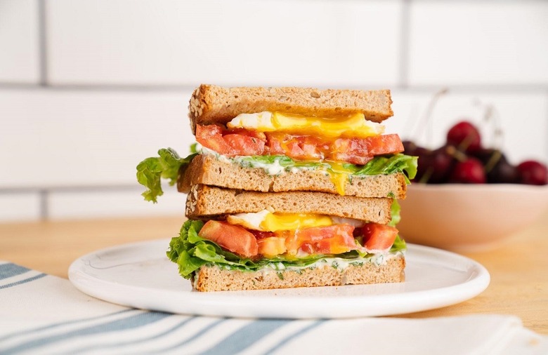 ELT Sandwiches With Basil Mayonnaise 