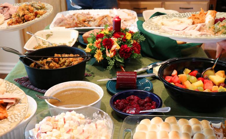25 Secrets to Becoming the Best Holiday Party Guest Ever