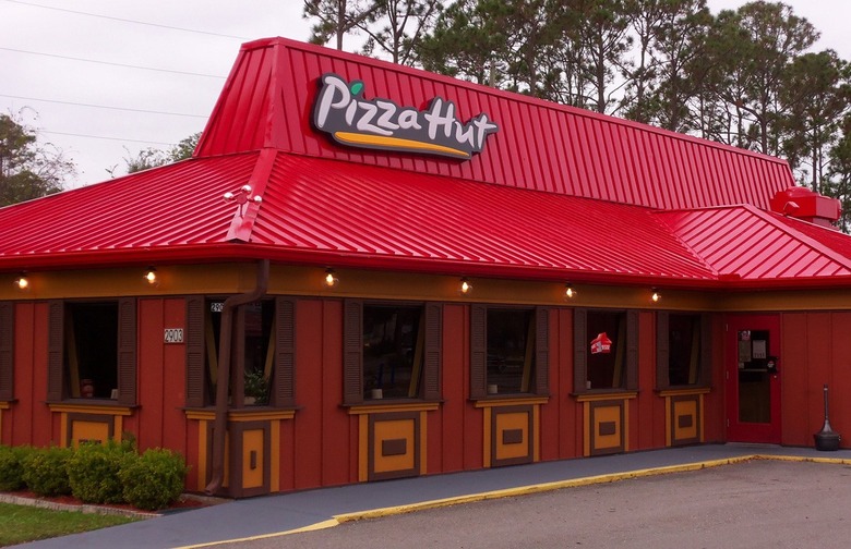 The "Red Roof" Pizza Huts Are Today a Rare Find