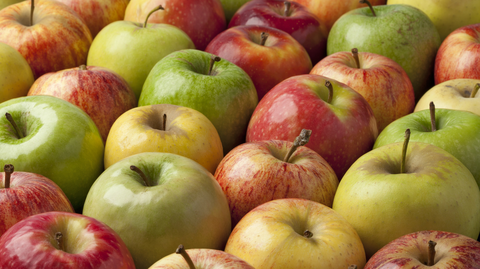 25 Types Of Apples And How To Use Them