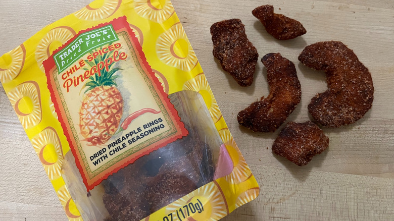 Dried pineapple with chile seasoning