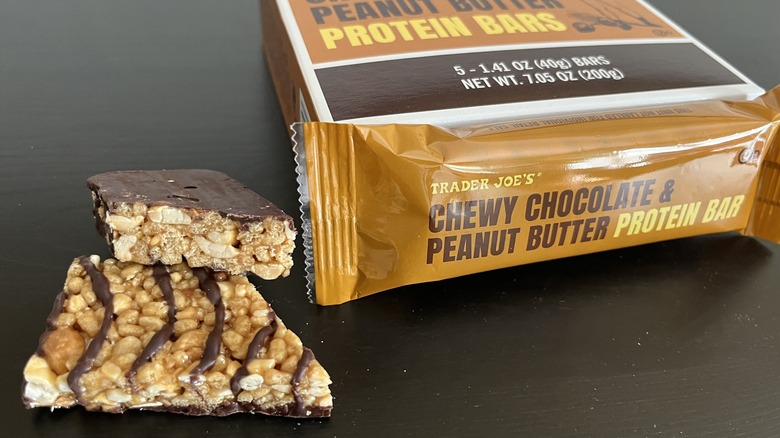 Chocolate peanut butter protein bar
