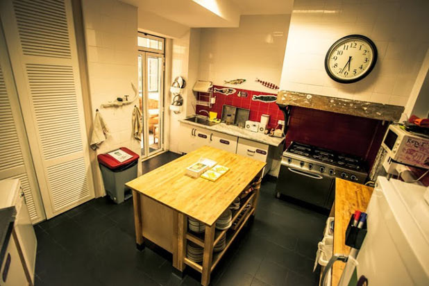 30 Incredible Hostels for Food