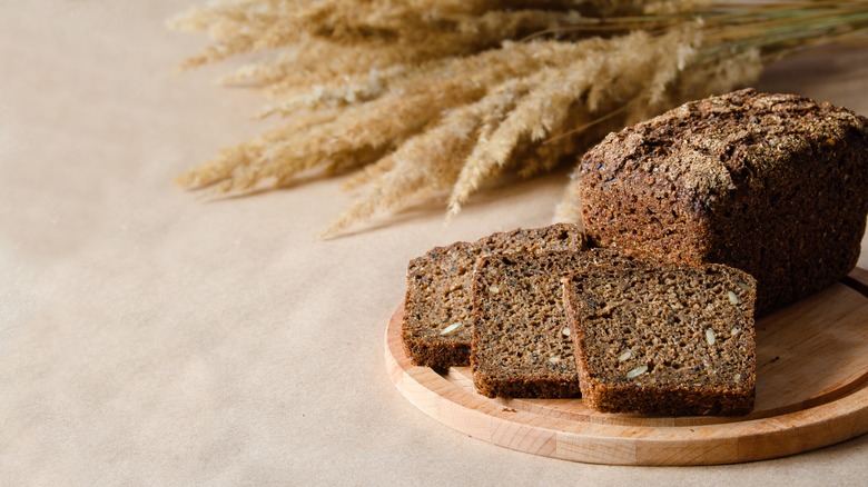 rye bread and grains