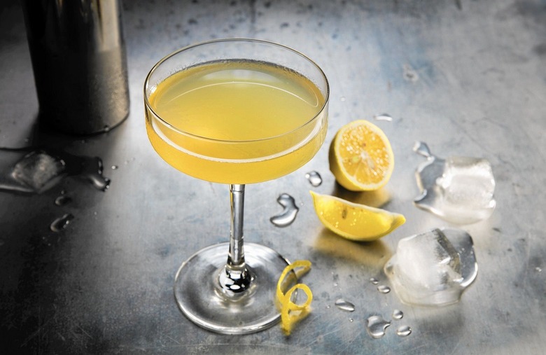 The Bee's Knees Cocktail