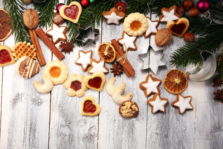 30 Best Holiday Cookies From Around the World 