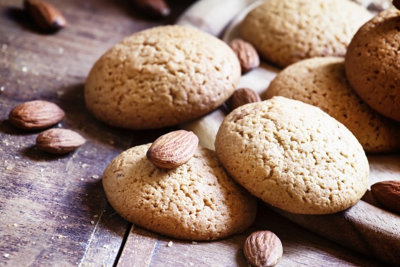 Almond Cookies (China)