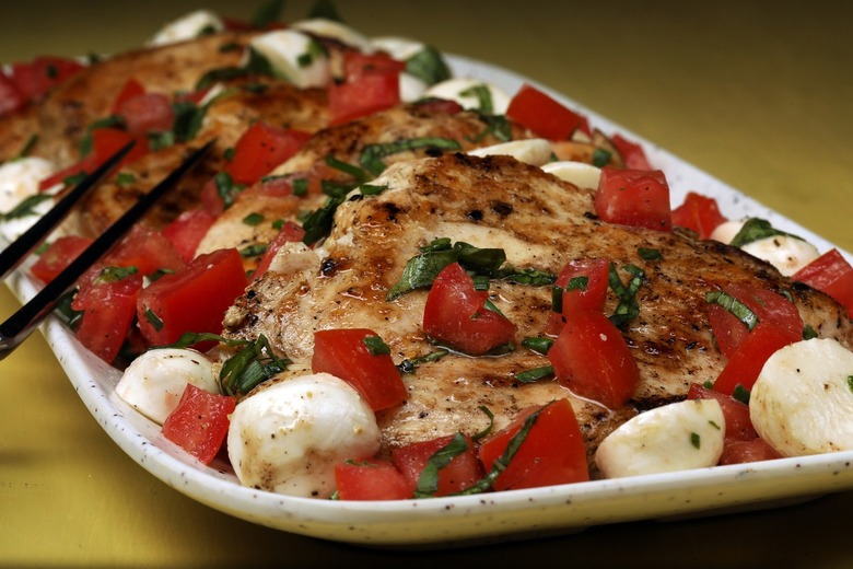 Griddle-Seared Chicken With Caprese-Style Tomatoes 