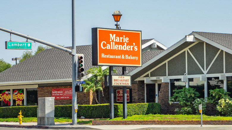 Marie Callender's restaurant and bakery exterior
