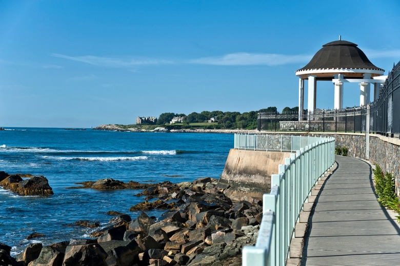 Newport Cliff Walk (Newport, Rhode Island) 