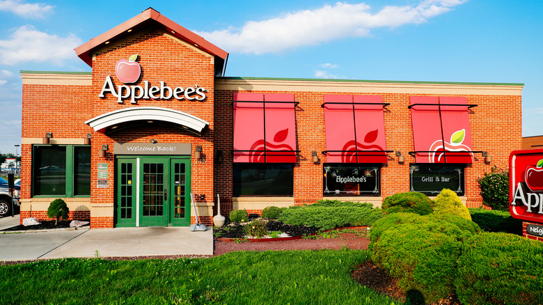 Applebee's exterior