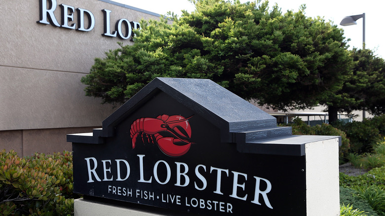 Red Lobster sign