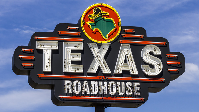 Texas Roadhouse sign