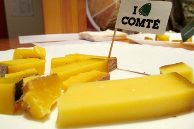 Comté casting at La Maison du Comté   