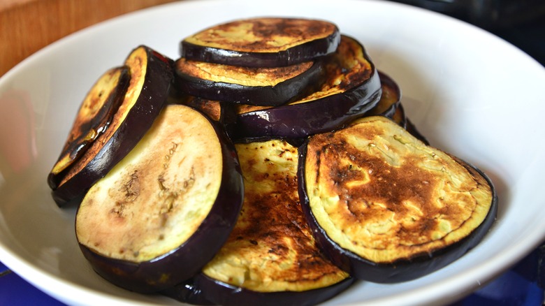 Fried eggplant in a bowl