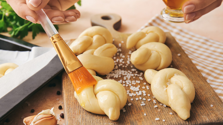 Greasing bread with oil