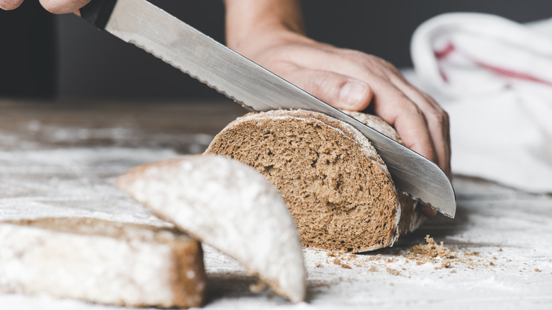 slicing bread