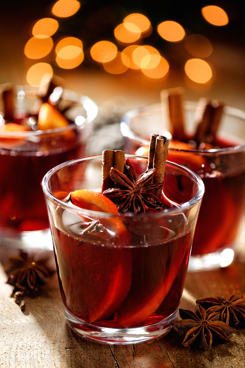 Apple-Cinnamon Sangria 