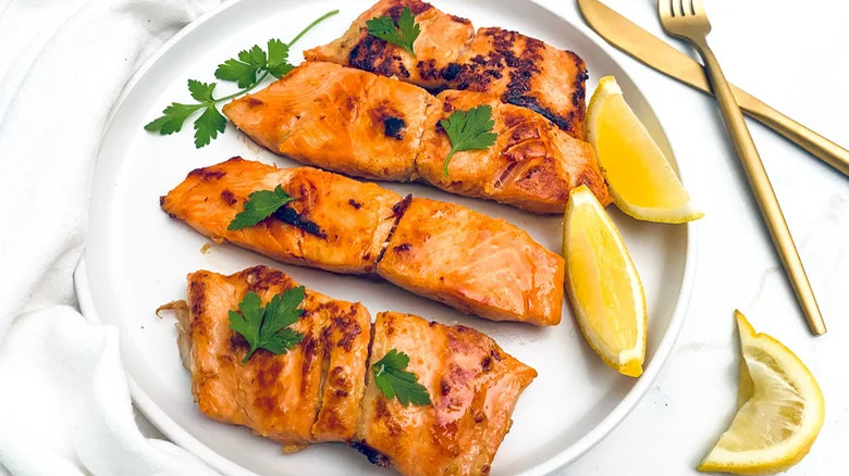 Grilled salmon on plate