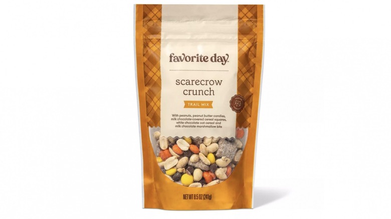 Pack of scarecrow crunch trail mix