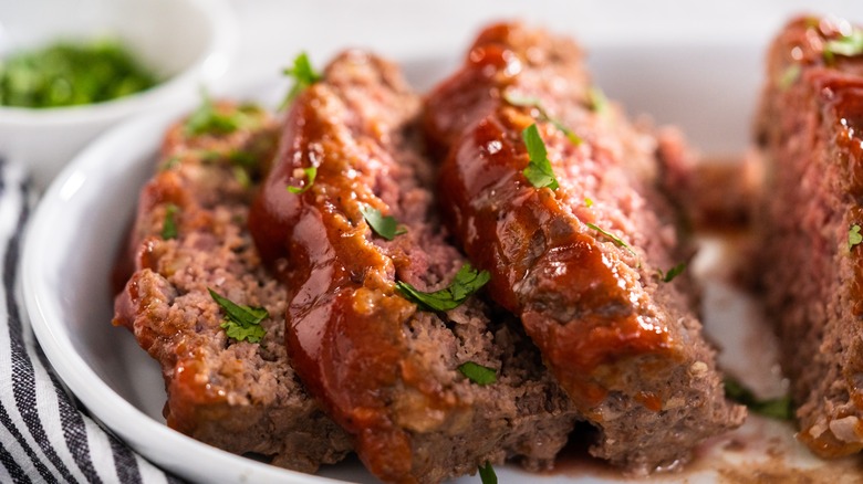 Sliced meatloaf