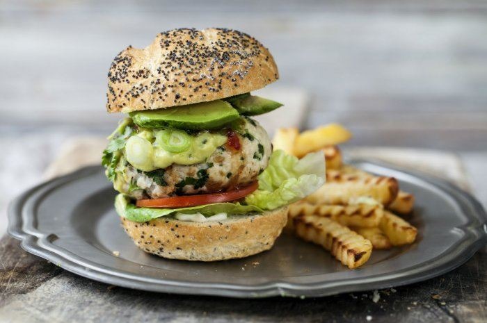 Feta-Spiked Turkey Burger