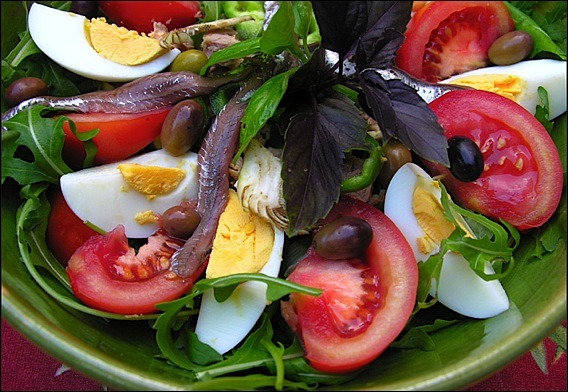 The True Salade Niçoise