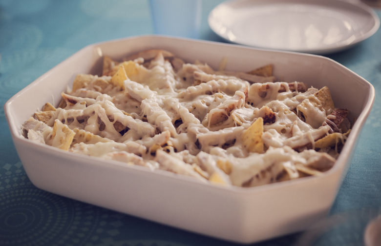 Slow Cooker Shredded Chicken Nachos