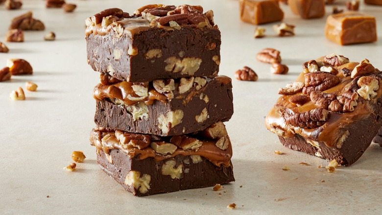 Caramel Pecan Fudge