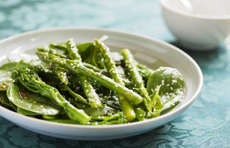 Lemony Asparagus Salad