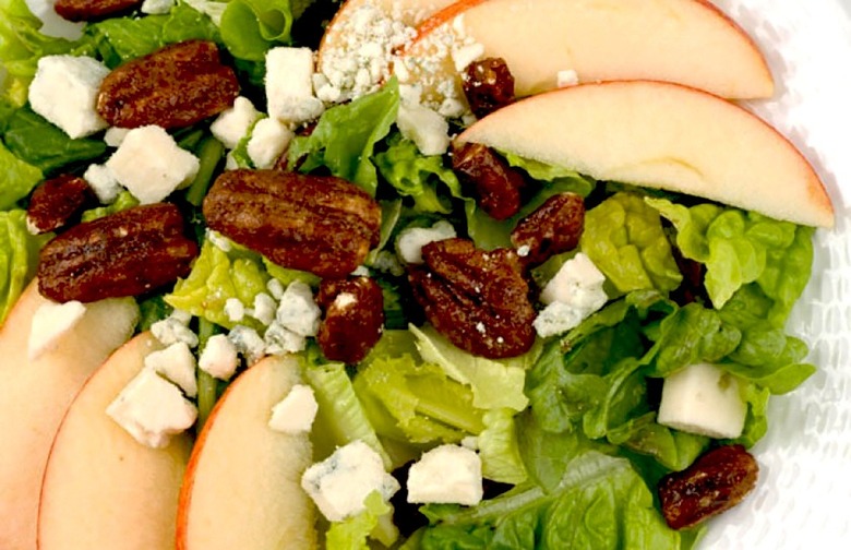 Gorgonzola and Apple Salad