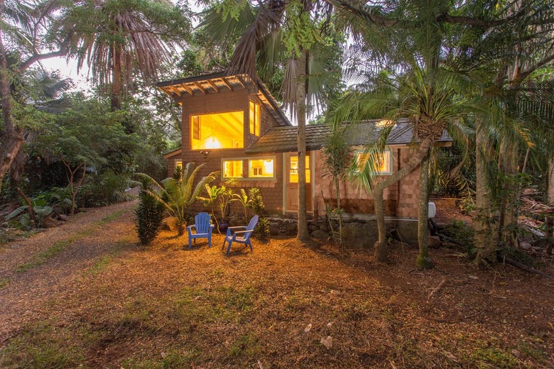 Adorable Garden Gingerbread House (Makawao, Hawaii)