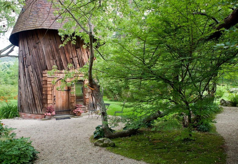 "Silo Studio" Cottage (Tyringham, Mass.)