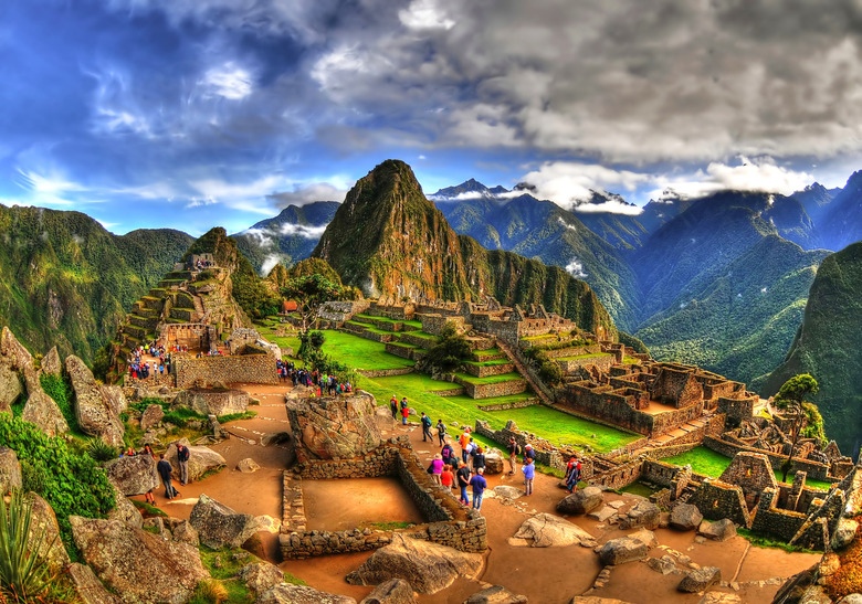 Hiking to Machu Picchu