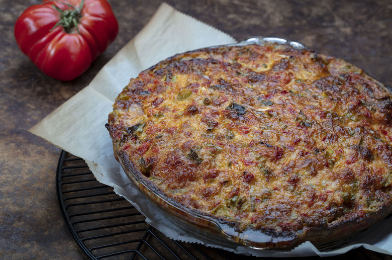 Tomato Pie With Pimento Cheese Topping