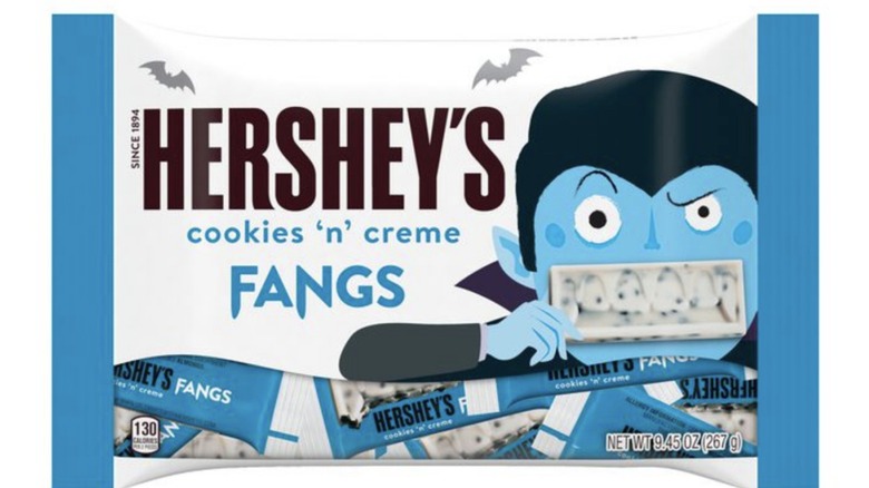 Hershey's Cookies 'n' Creme Fangs