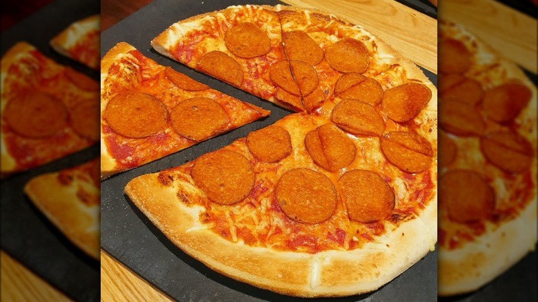 Pizza Hut's pepperphoni pizza