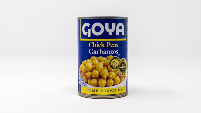 Can of Goya chickpeas