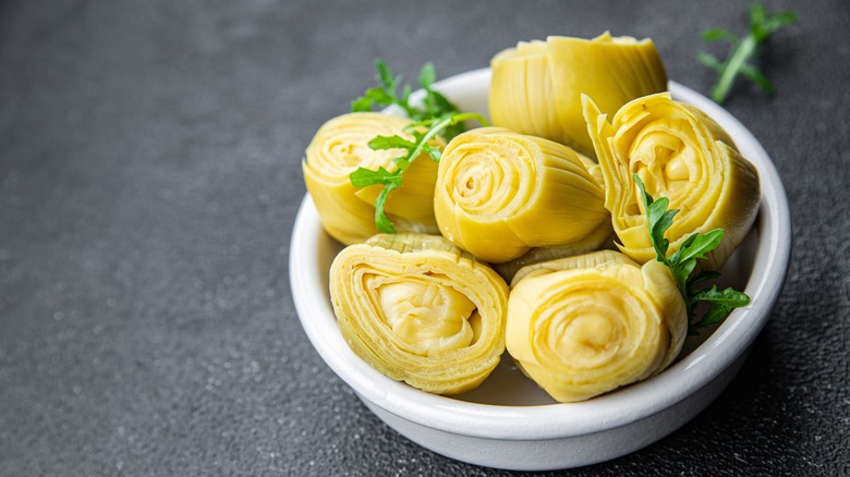 Artichoke hearts in a bowl