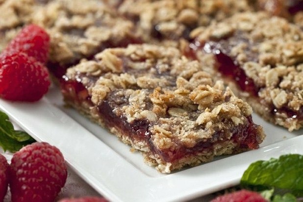 Raspberry Oat Bars