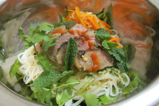 Vietnamese Vermicelli Bowl (Bùn)