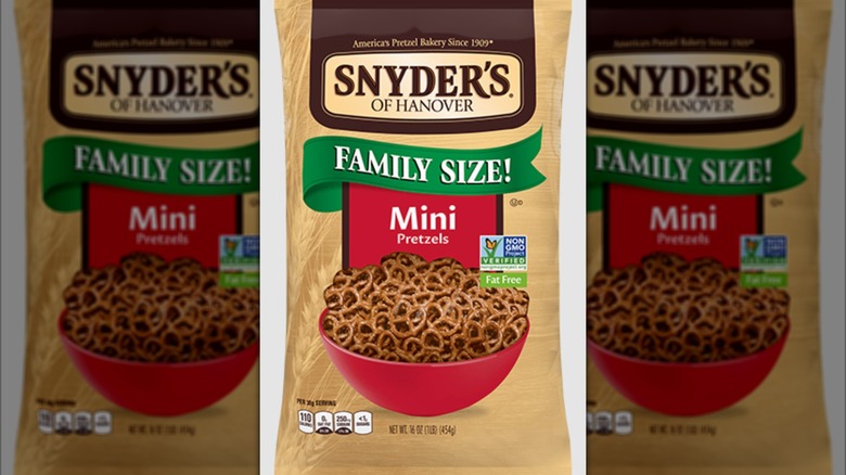 Snyder's mini pretzels