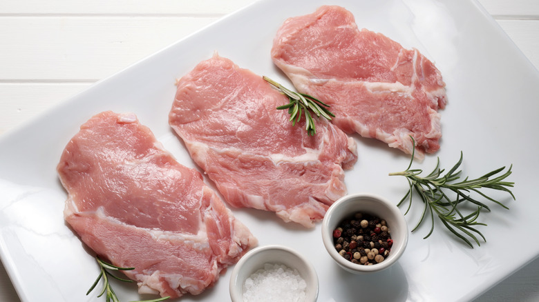 veal cutlets with spices