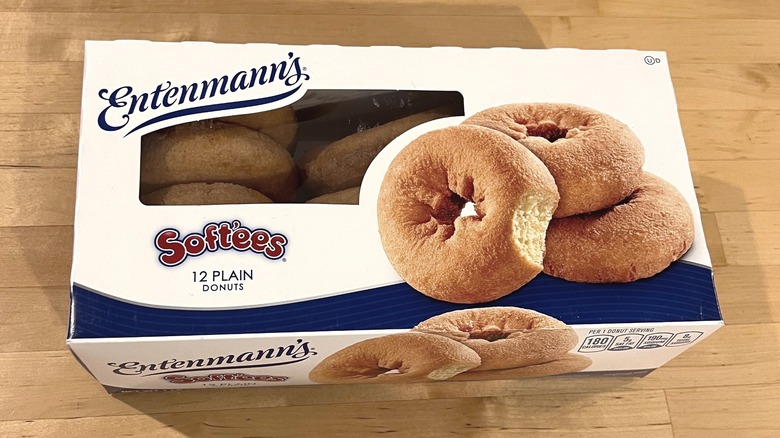 Entenmann's plain donuts