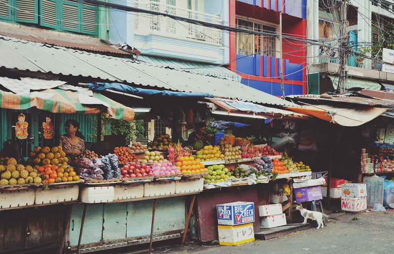 Don't Buy Fruits and Vegetables That Look Too Good to Be True