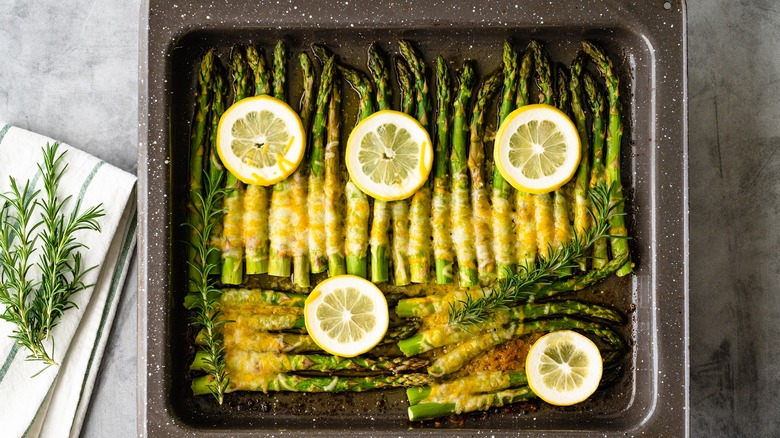 asparagus filling a baking tray 