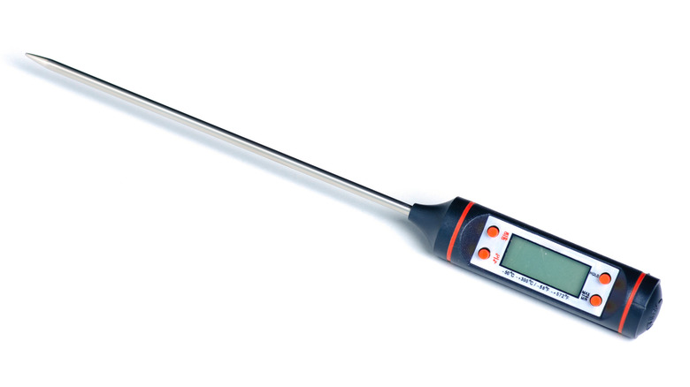 Digital meat thermometer 