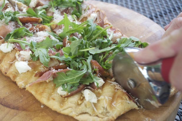 Grilled Pear and Prosciutto Pizza Recipe