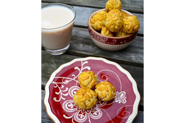 Panellets (Pine Nut Cookies)